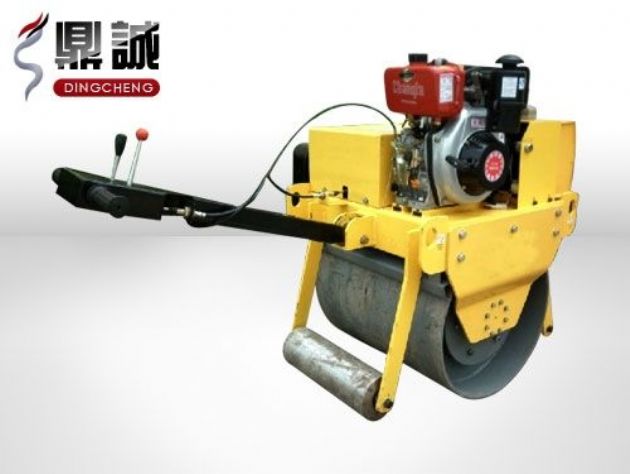 点击查看详细信息<br>标题：重型手扶式单钢轮压路机 阅读次数：14325